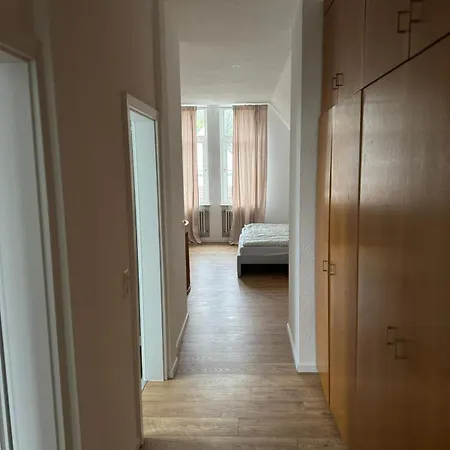 Zweistoeckige Im Weissen Lamm Apartman